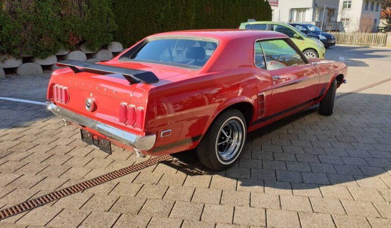 Ford Mustang voll