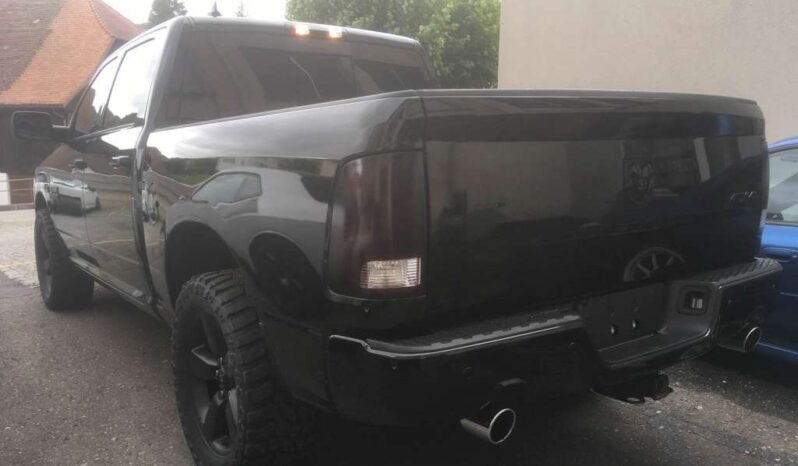 Dodge RAM voll