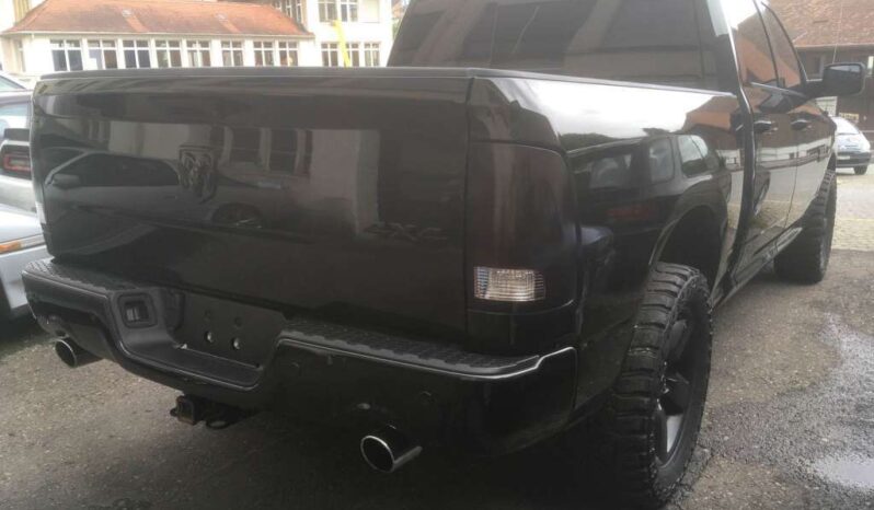 Dodge RAM voll